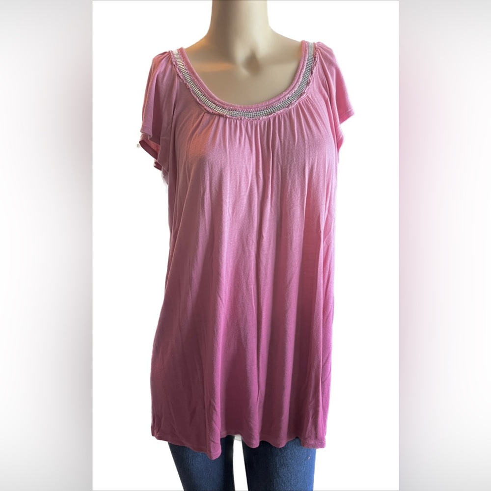 Pink ombré top with silver details on neckline